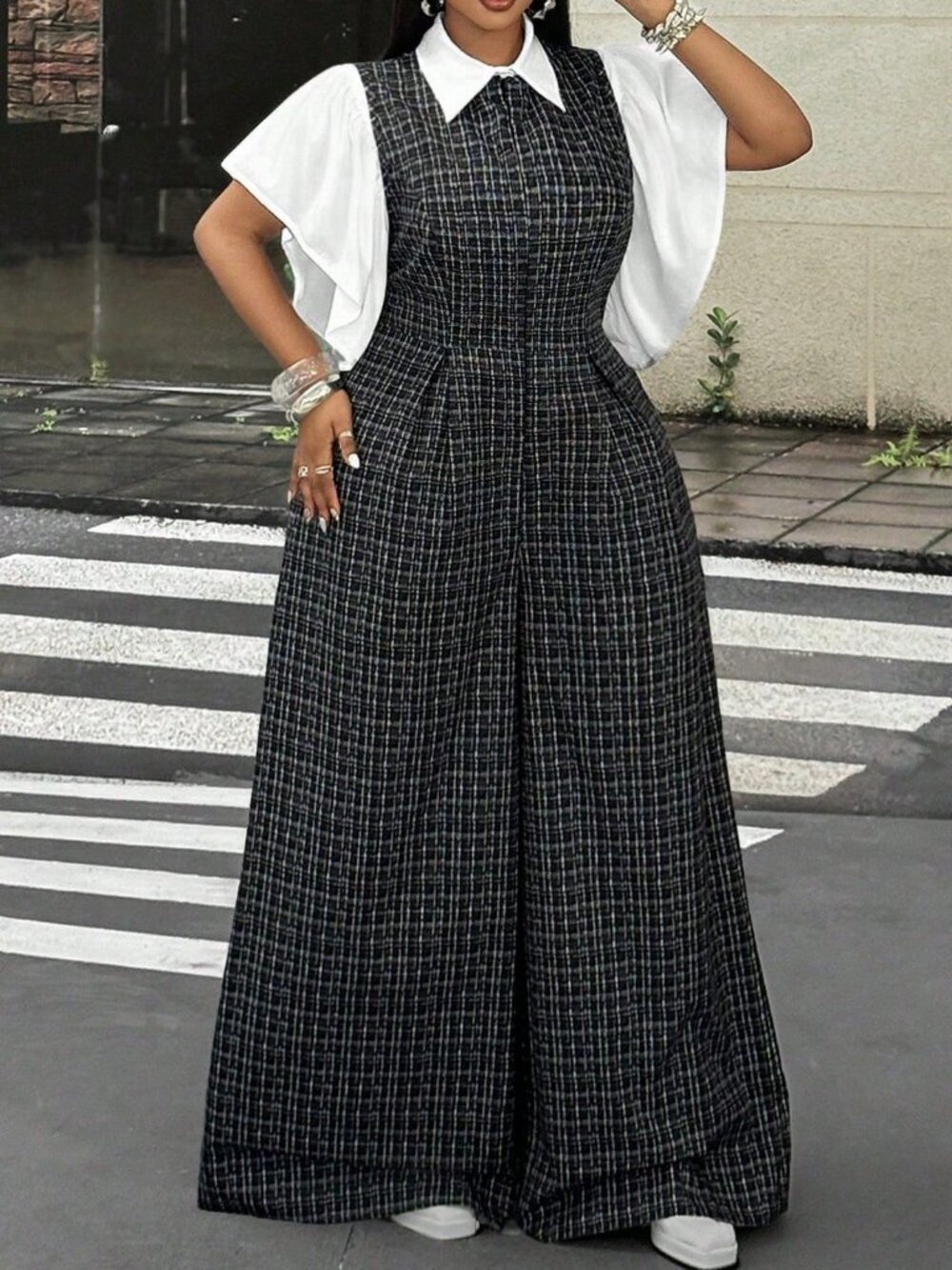 Black And White Elegant Women's Wide Leg Jumpsuit & Puff Sleeve Blouse Set - Picture 3 of 6